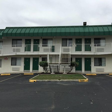 Q Lodging Extended Stay San Antonio Buitenkant foto