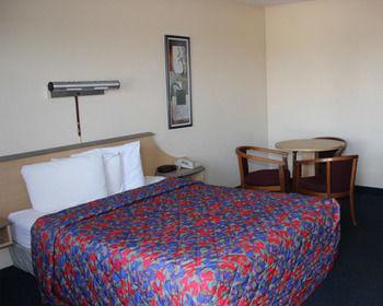 Q Lodging Extended Stay San Antonio Buitenkant foto
