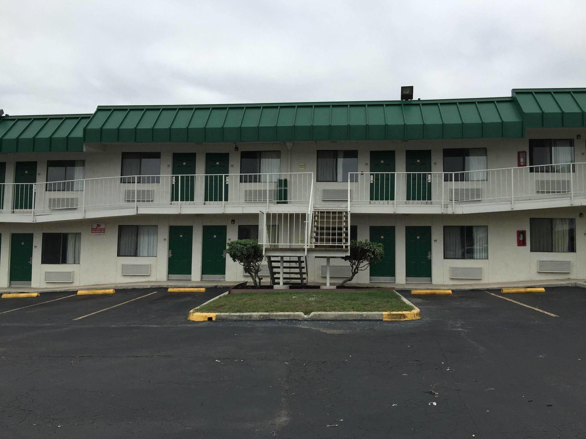 Q Lodging Extended Stay San Antonio Buitenkant foto